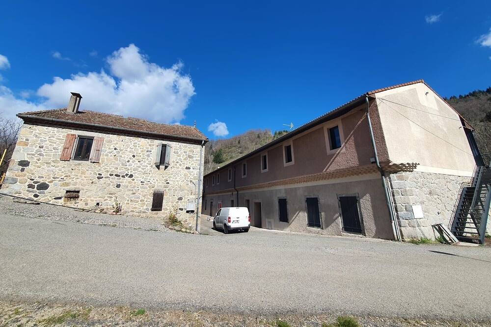 Photo of Outdoor in Beauvene