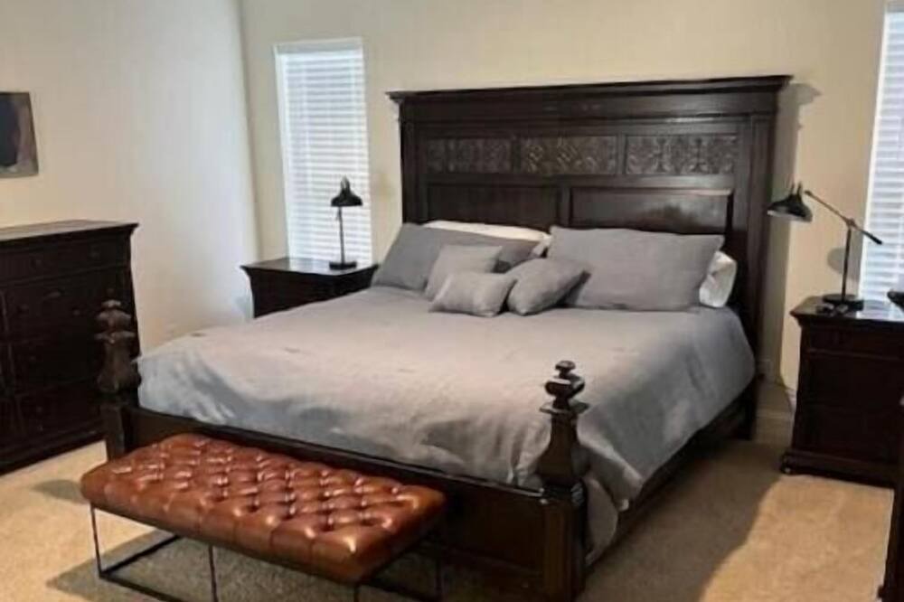 Photo of Bedroom in Shreveport