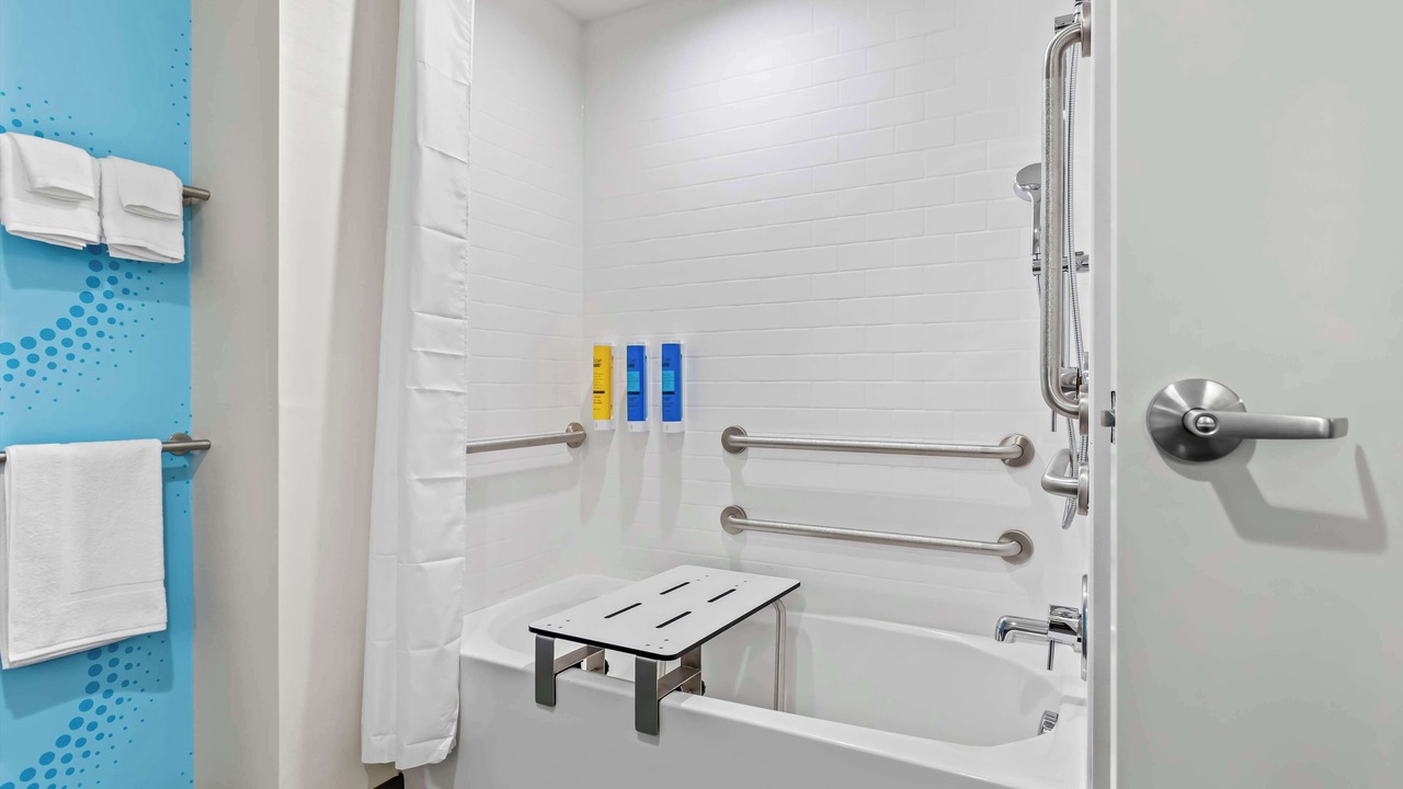 Photo of Bathroom in Aloha