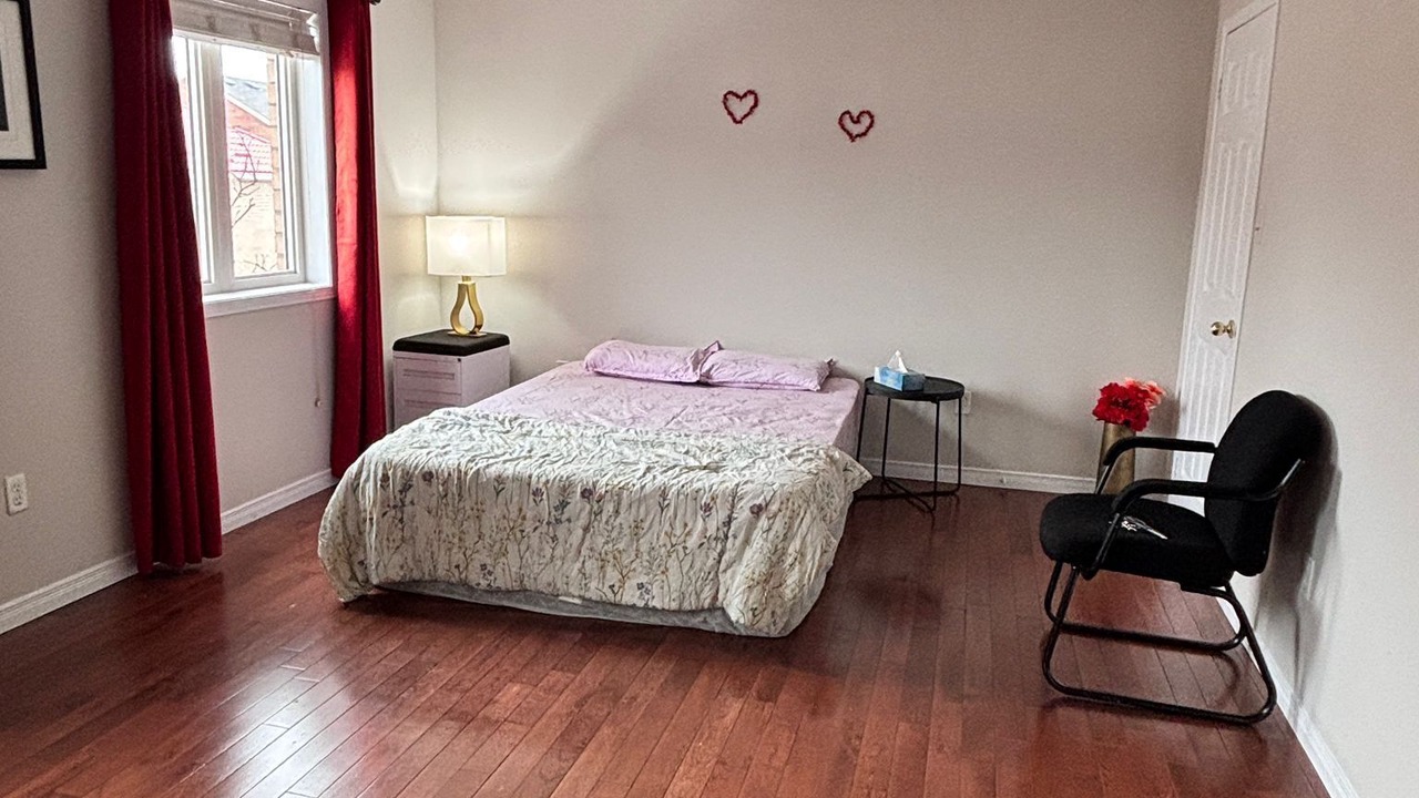 Photo of Bedroom in Mount Pleasant