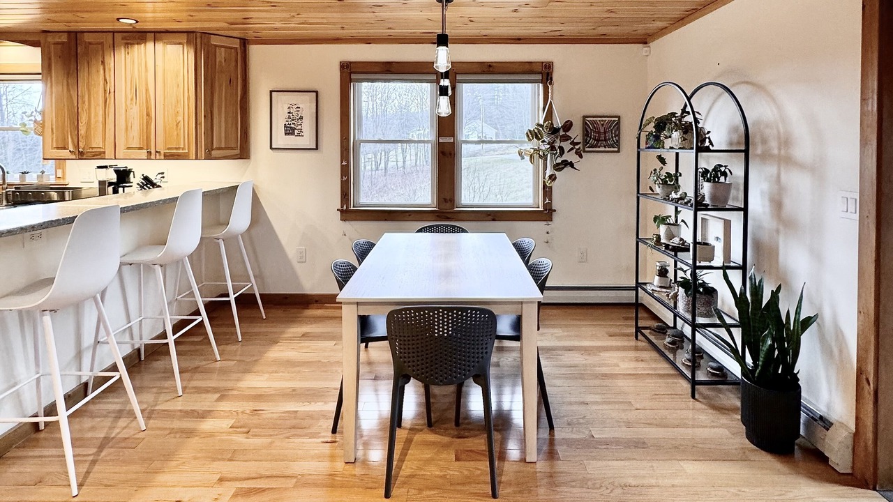 Photo of Others in Lyndon