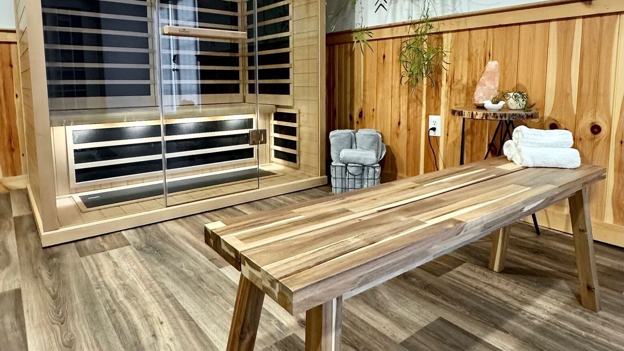 Photo of Others in Lyndon