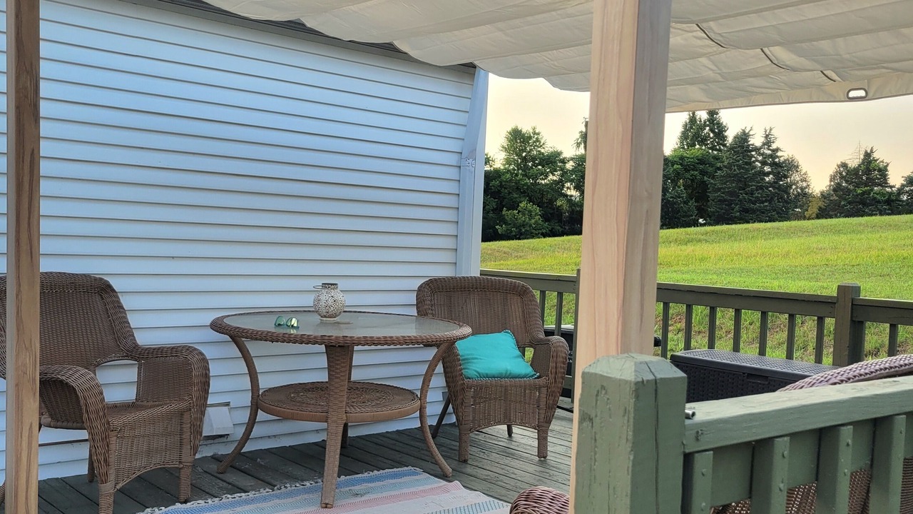 Photo of Patio Balcony in Lovingston