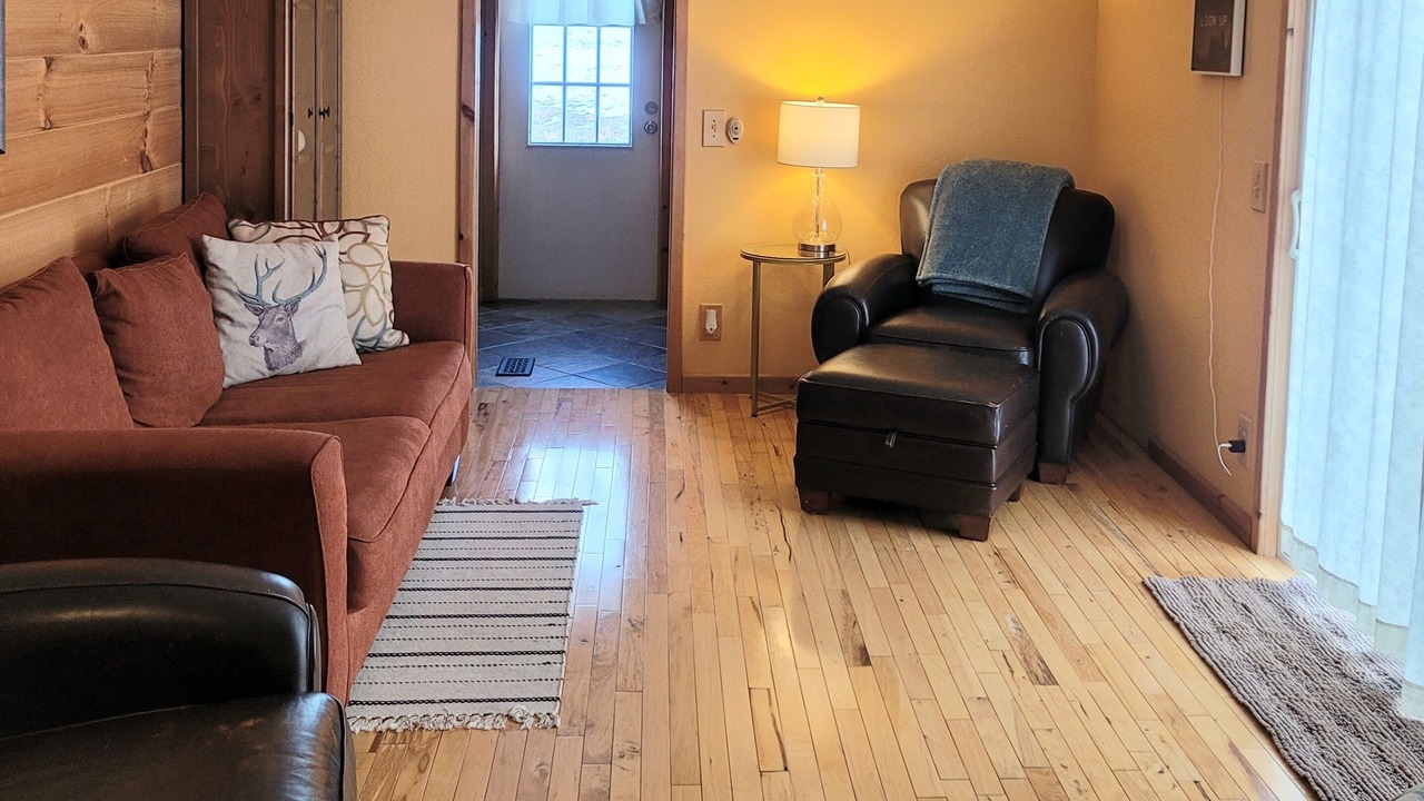 Photo of Livingroom in Lovingston