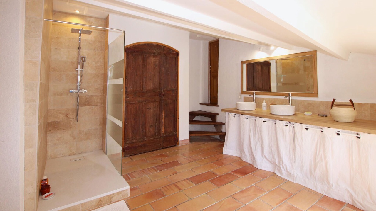 Photo of Others in Saint-Restitut