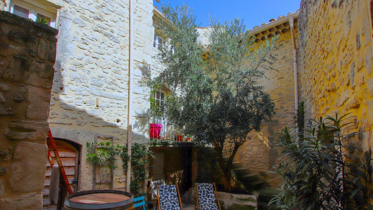 Photo of Outdoor in Saint-Restitut