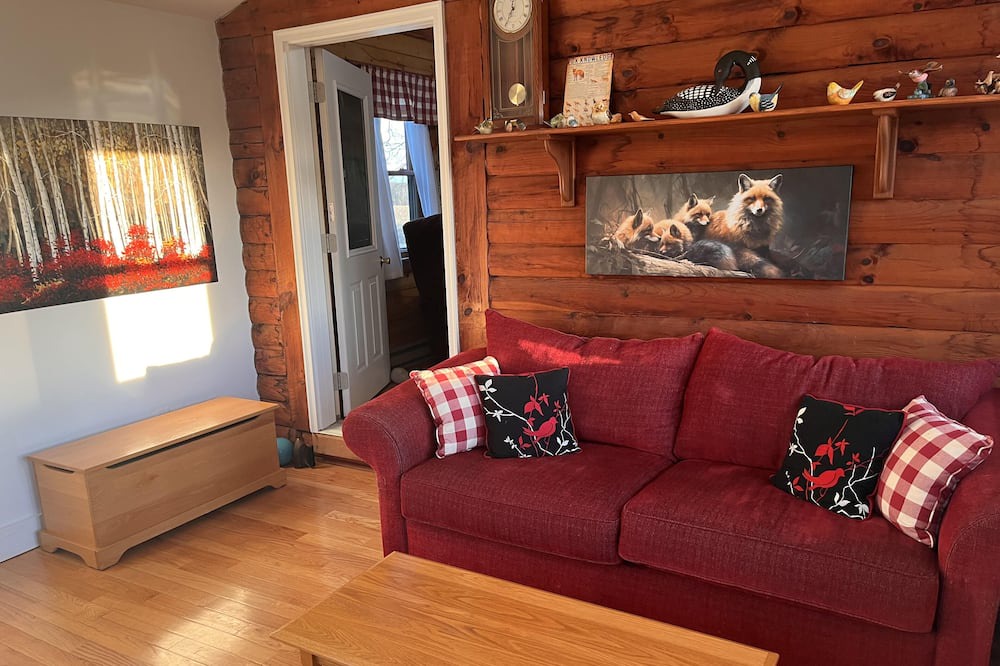 Photo of Livingroom in Geneseo