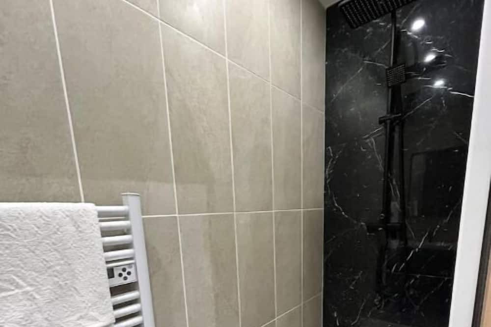 Photo of Bathroom in Pont-l'Eveque