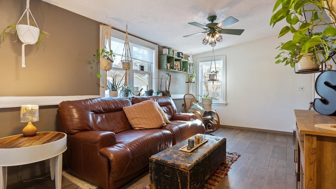 Photo of Livingroom in Pine River