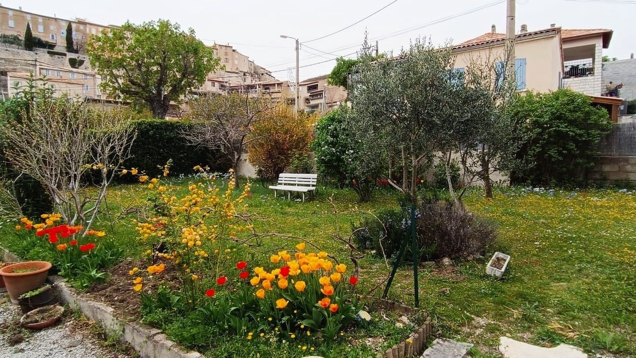 Photo of Outdoor in Banon