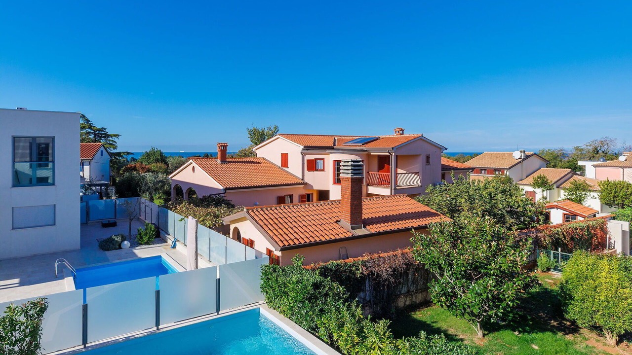 Photo of Outdoor in Basanija