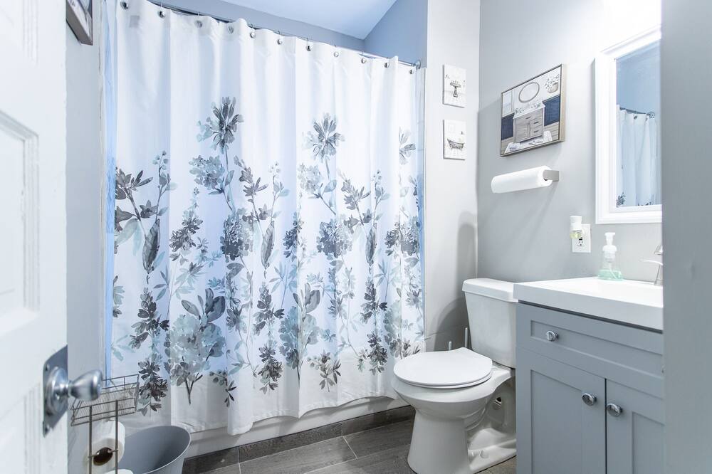 Photo of Bathroom in Hough