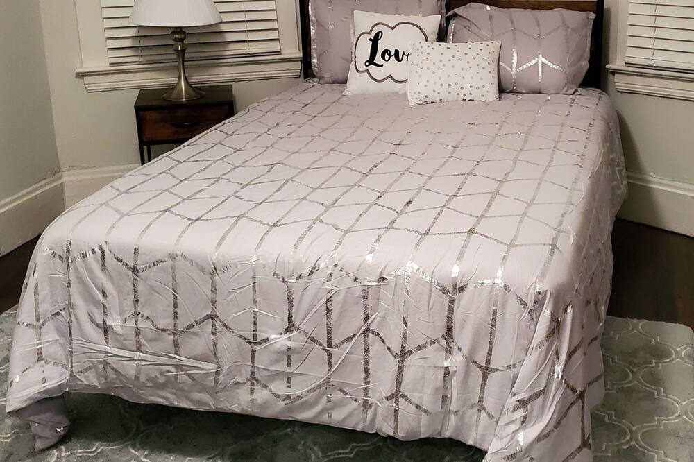 Photo of Bedroom in Hough
