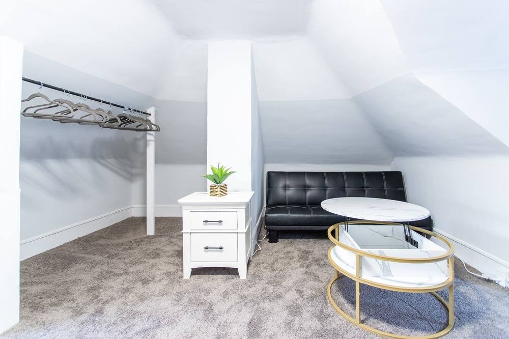Photo of Bedroom in Hough