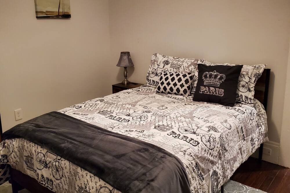 Photo of Bedroom in Hough