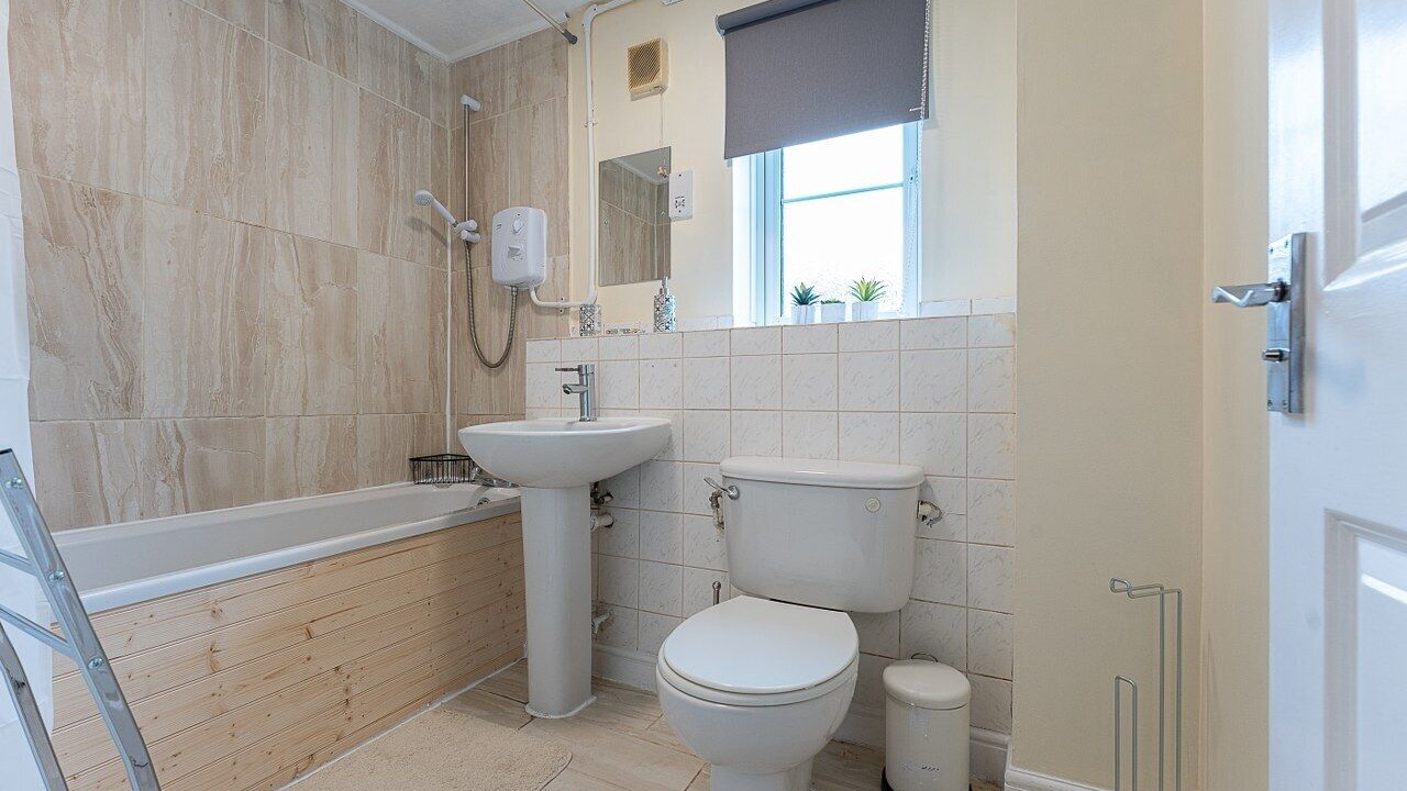 Photo of Others in Wandle Valley