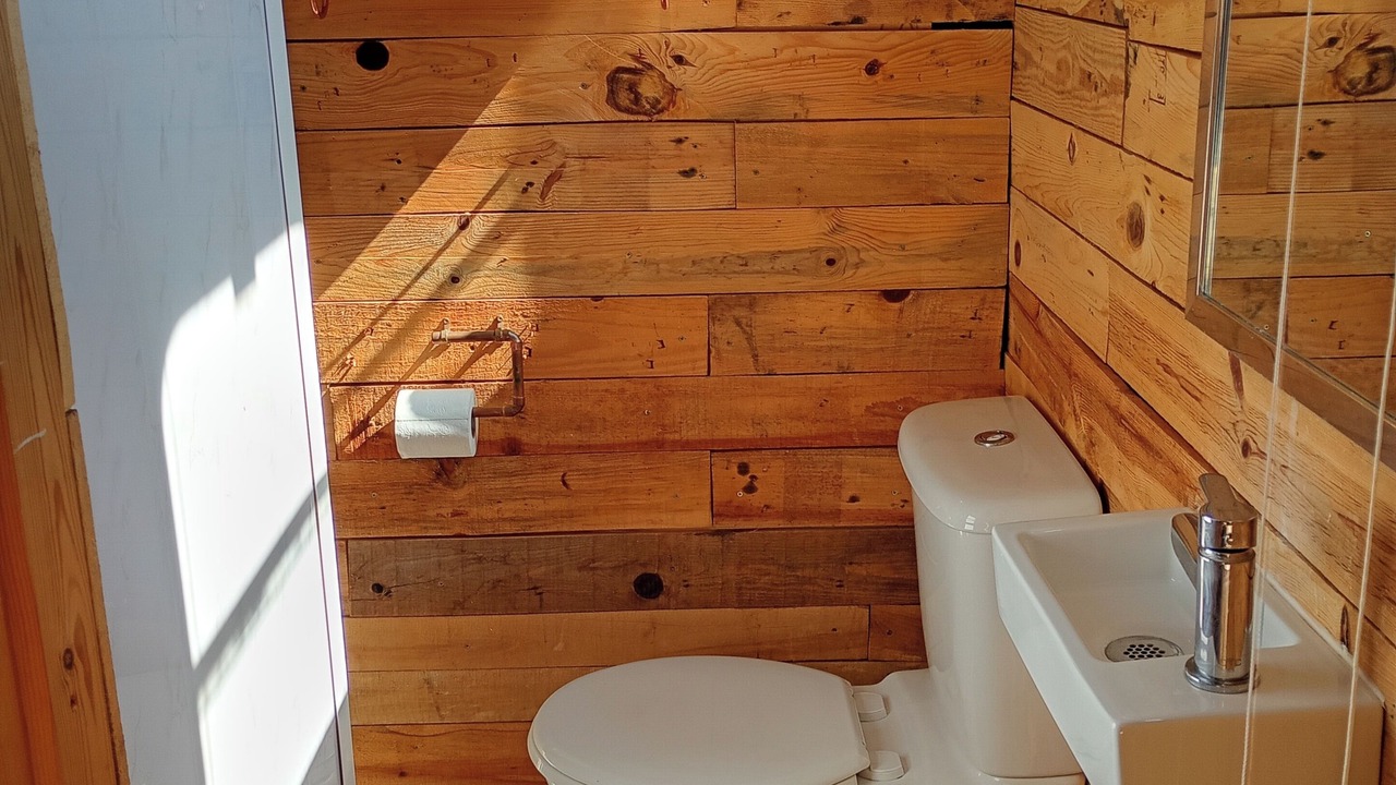 Photo of Bathroom in Oving