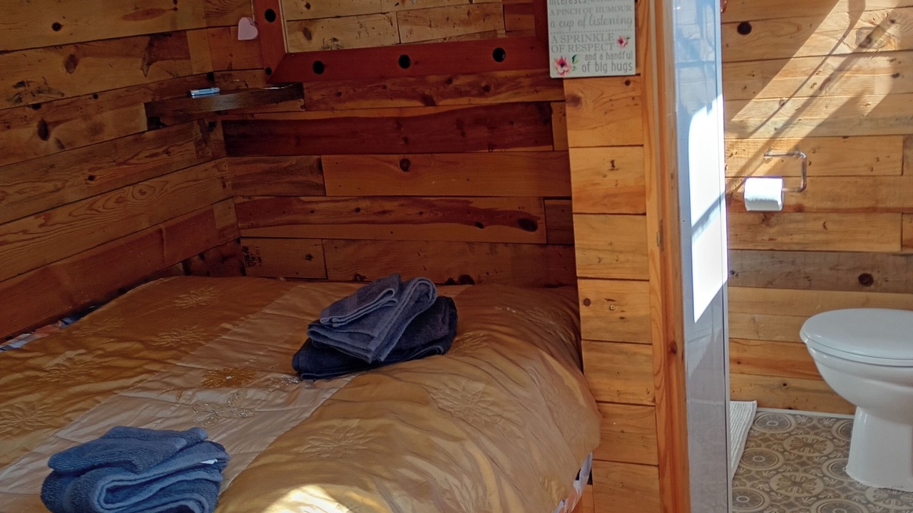 Photo of Others in Oving