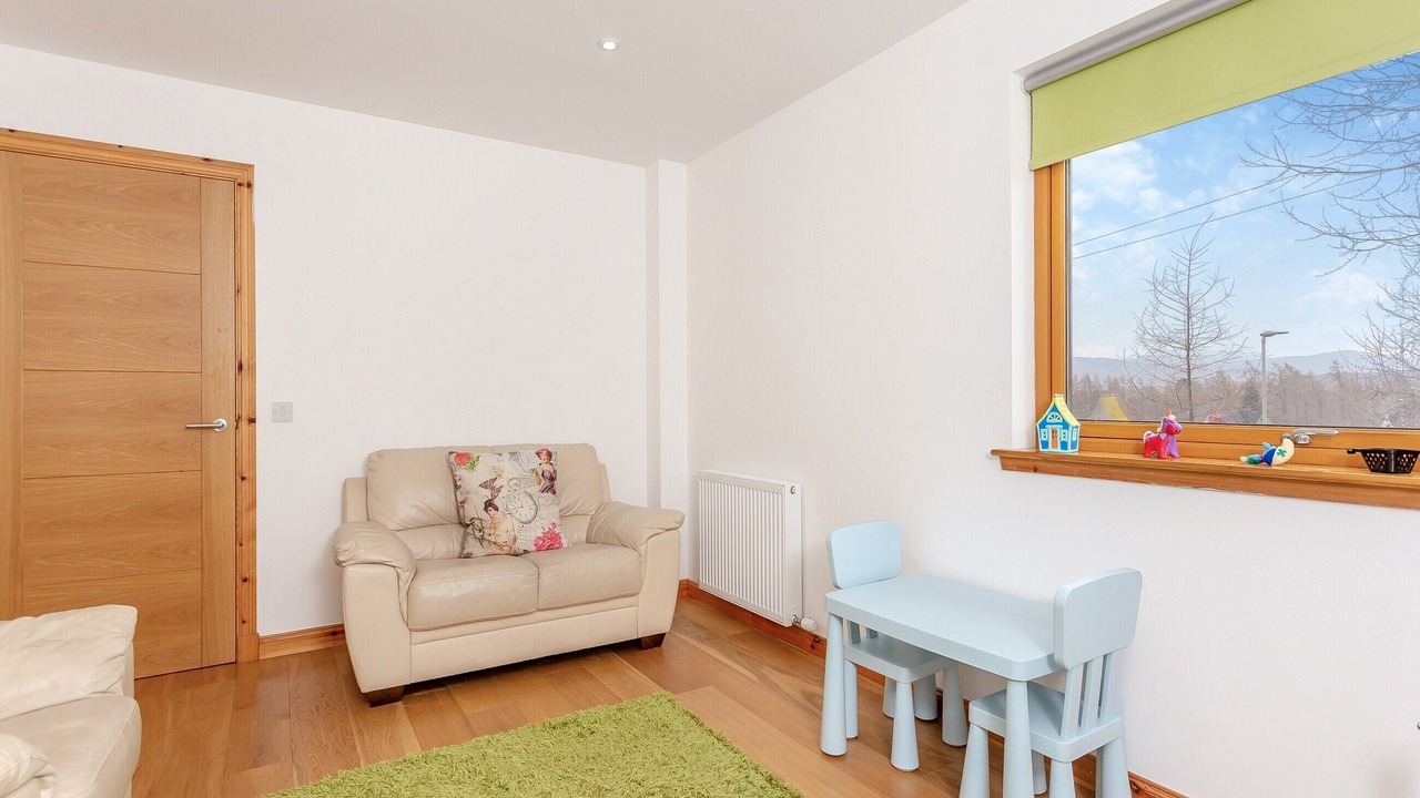 Photo of Others in Newtonmore