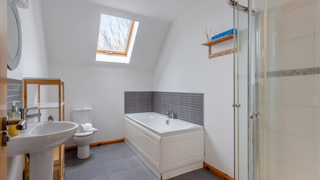 Photo of Others in Newtonmore