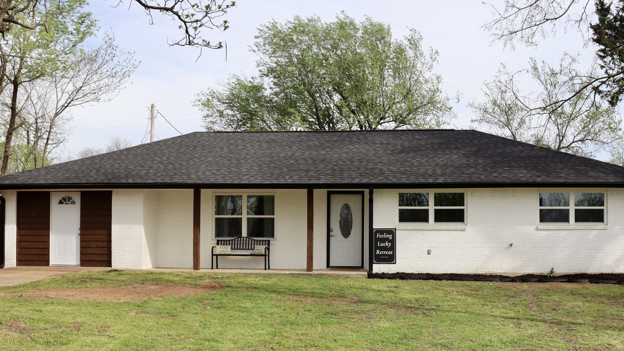 Photo of Outdoor in Calera