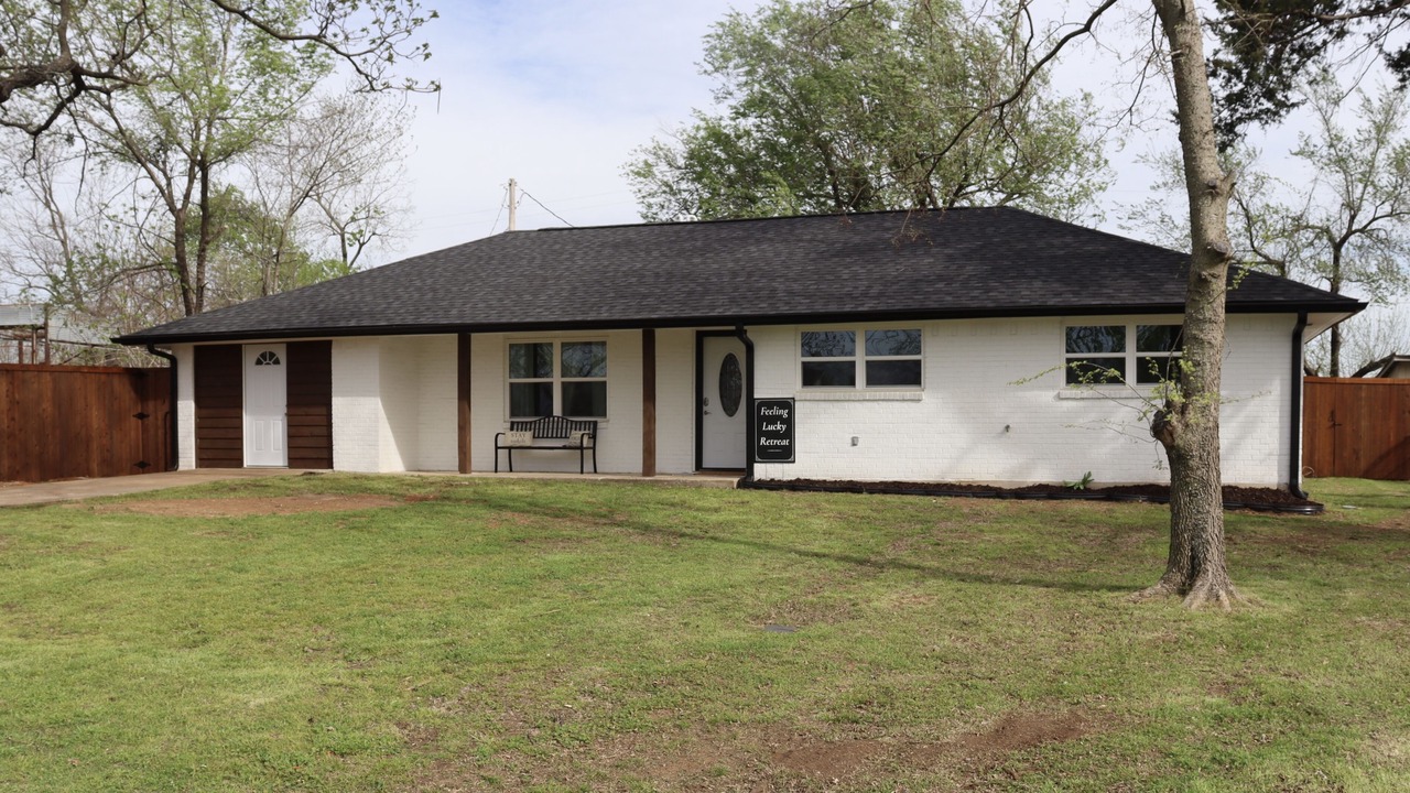 Photo of Outdoor in Calera