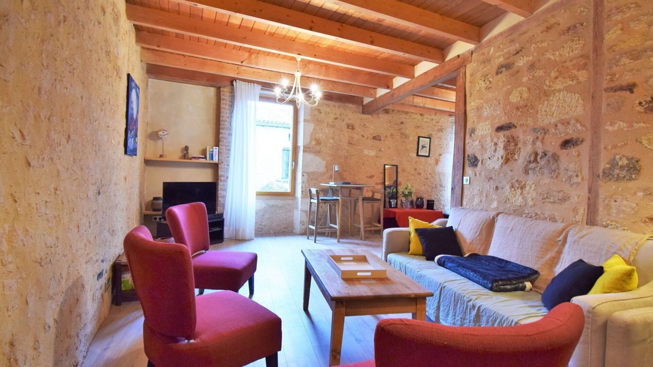Photo of Livingroom in Lacapelle-Biron