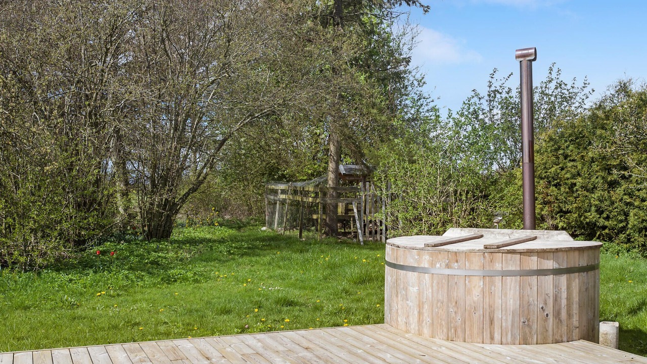 Photo of Outdoor in Sandved