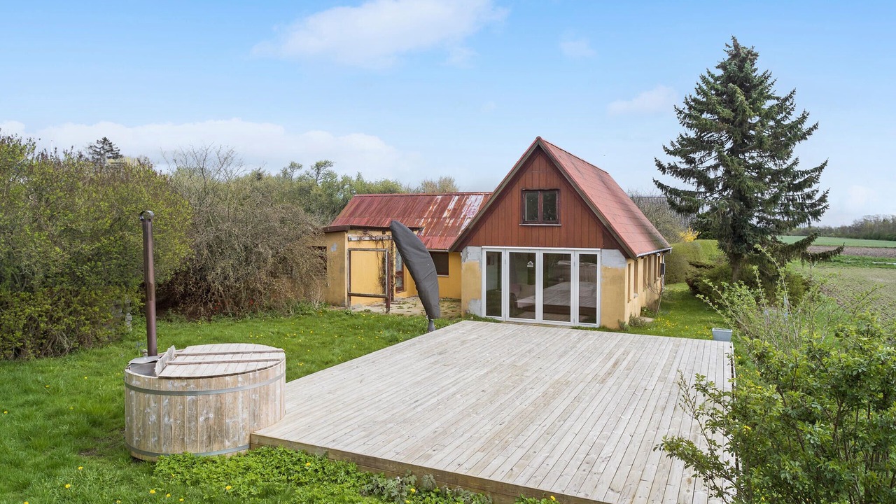 Photo of Outdoor in Sandved