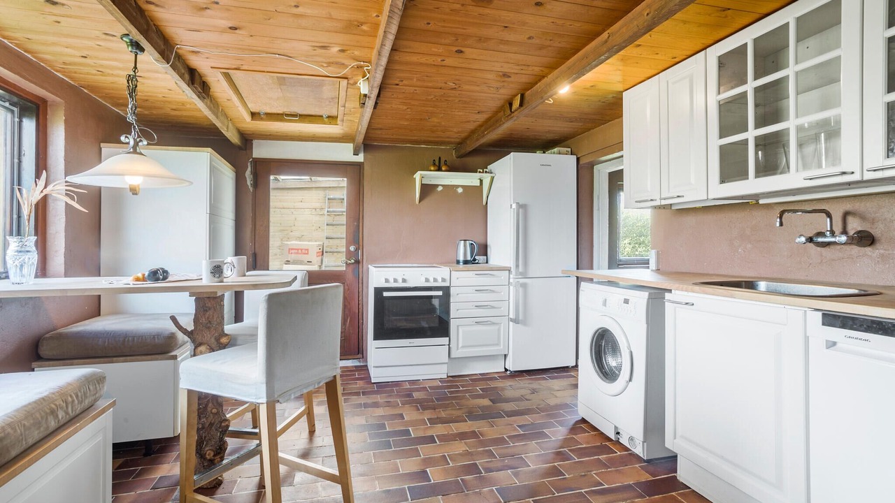 Photo of Others in Sandved