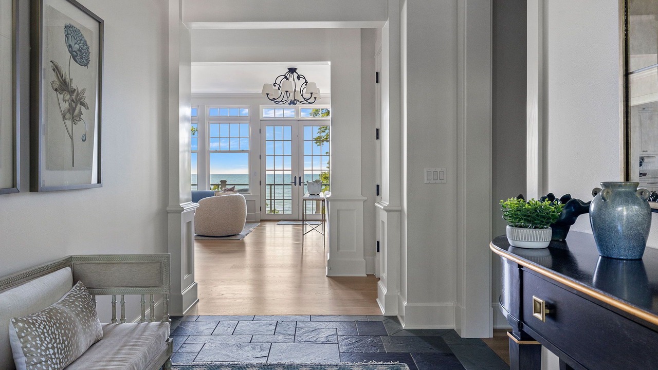 Photo of Livingroom in Gordon Beach