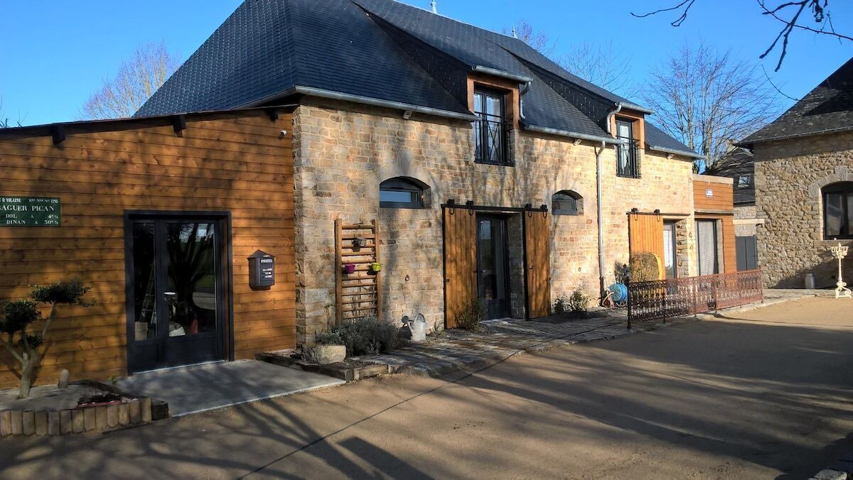 Photo of Outdoor in Pontorson