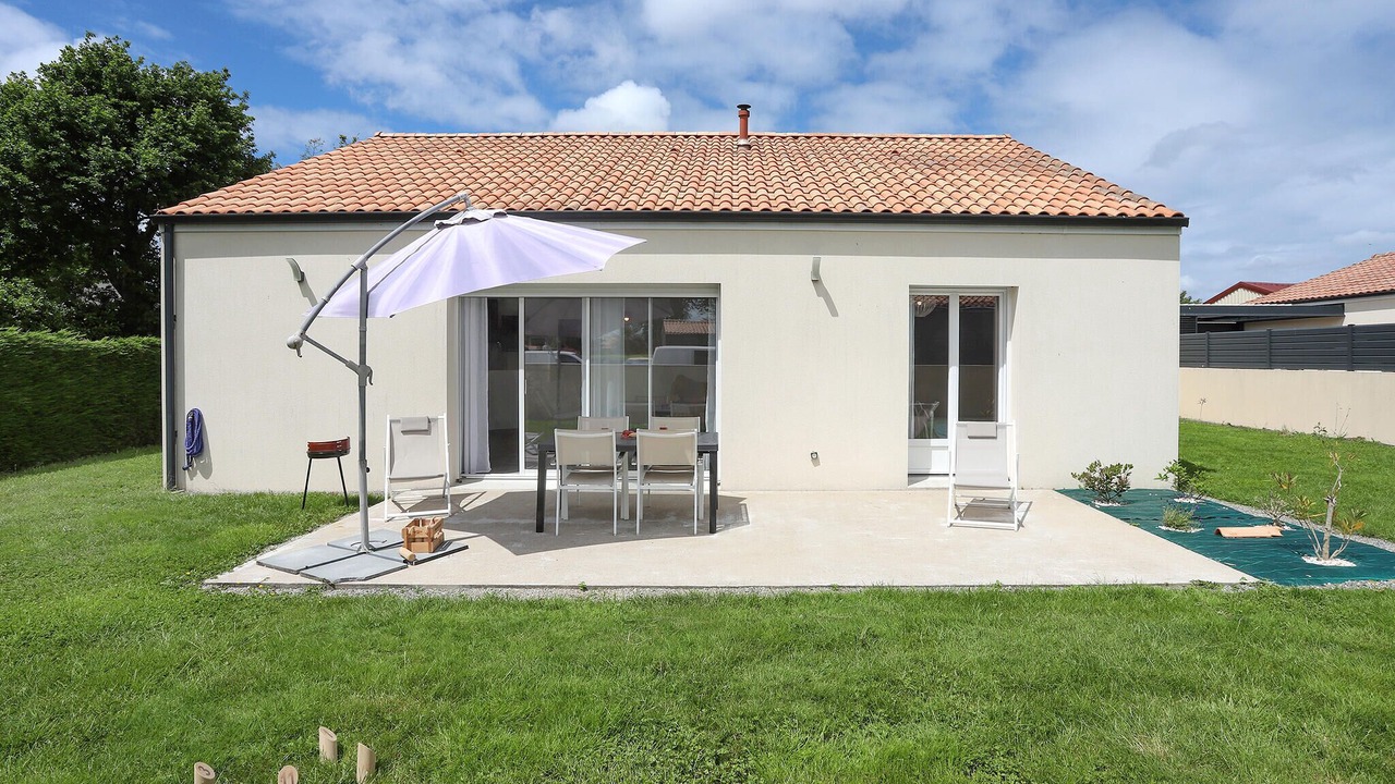 Photo of Outdoor in Chauve