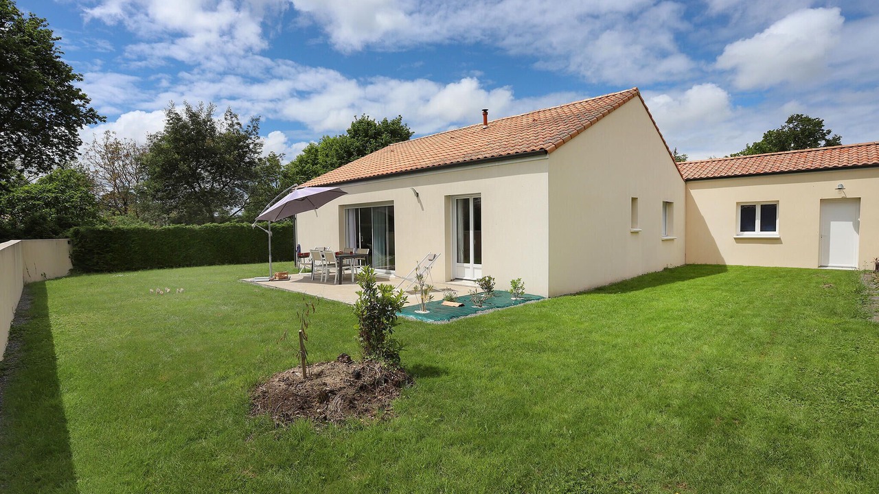 Photo of Outdoor in Chauve