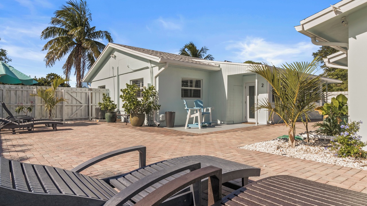 Photo of Patio Balcony in Lake Ida Shores