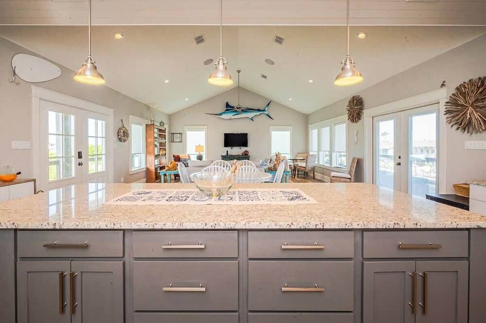 Photo of Kitchen in City-by-the Sea