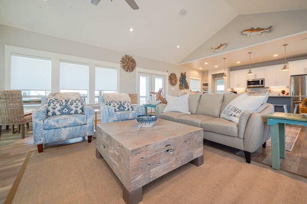 Photo of Bedroom in City-by-the Sea