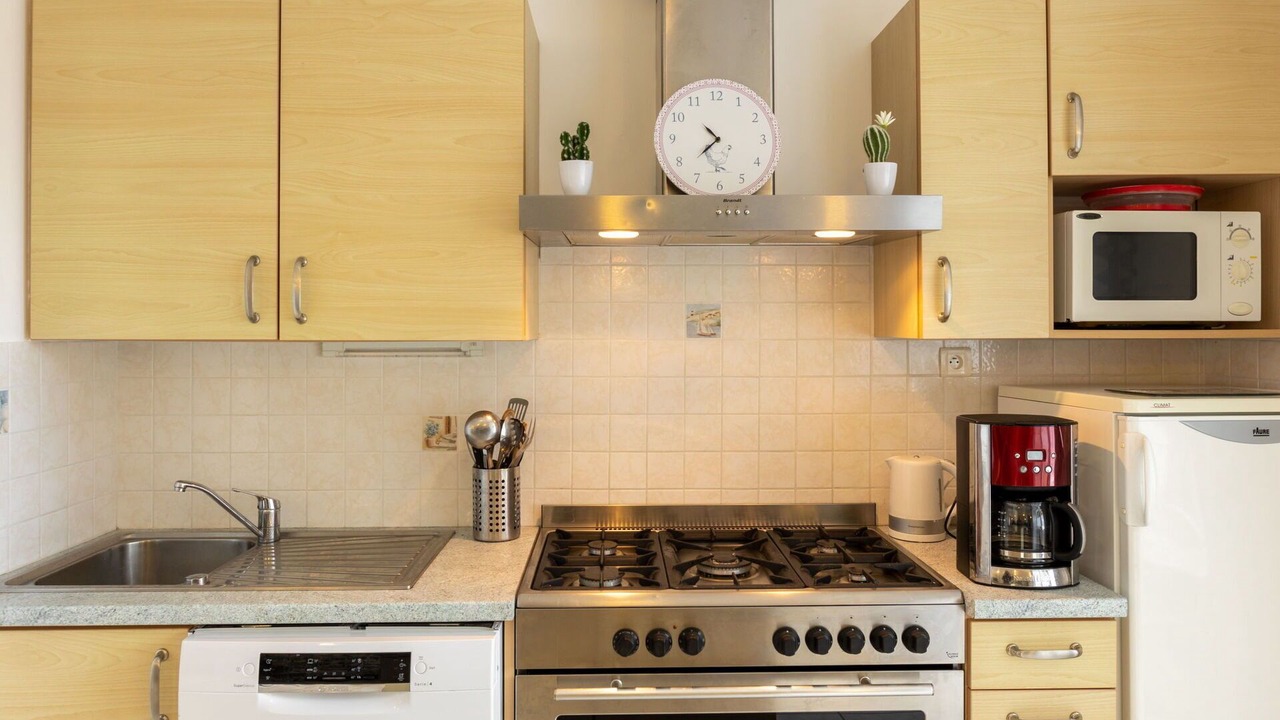 Photo of Kitchen in Saint-Meloir-des-Ondes