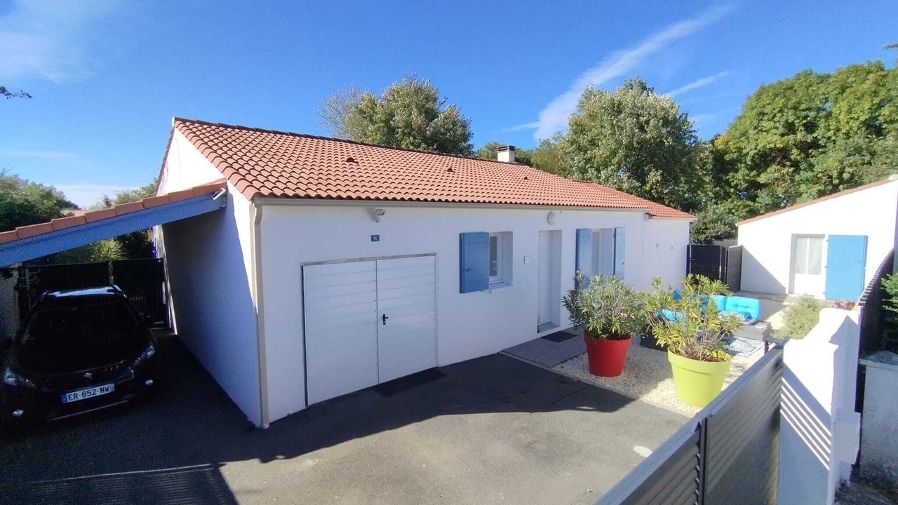 Photo of Outdoor in Grues