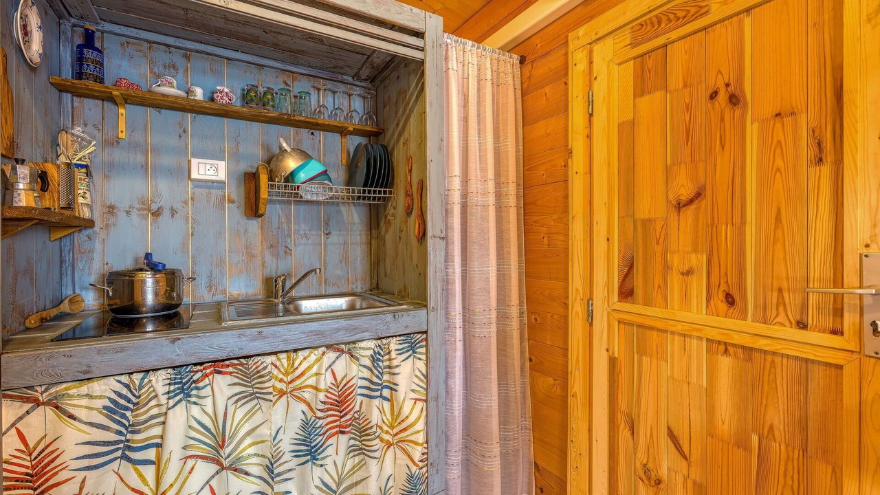 Photo of Kitchen in Saint-Laurent-La-Vernede