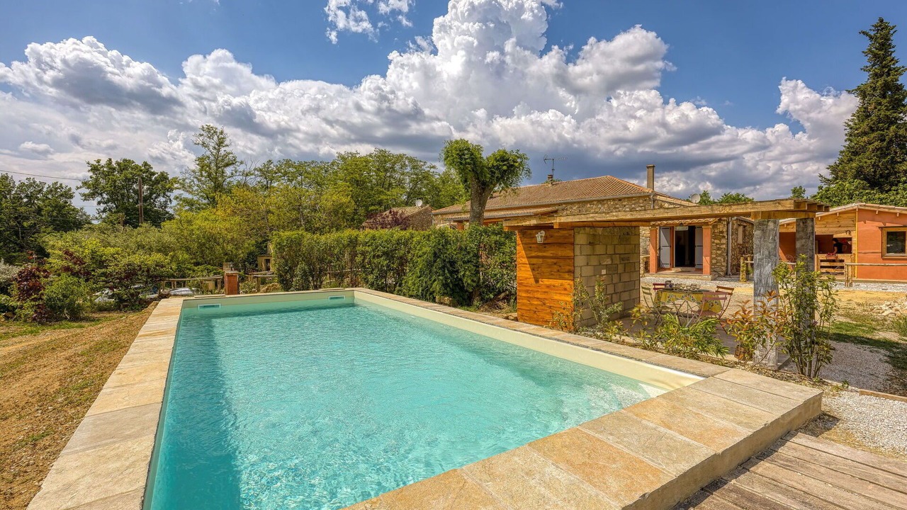 Photo of Outdoor in Saint-Laurent-La-Vernede