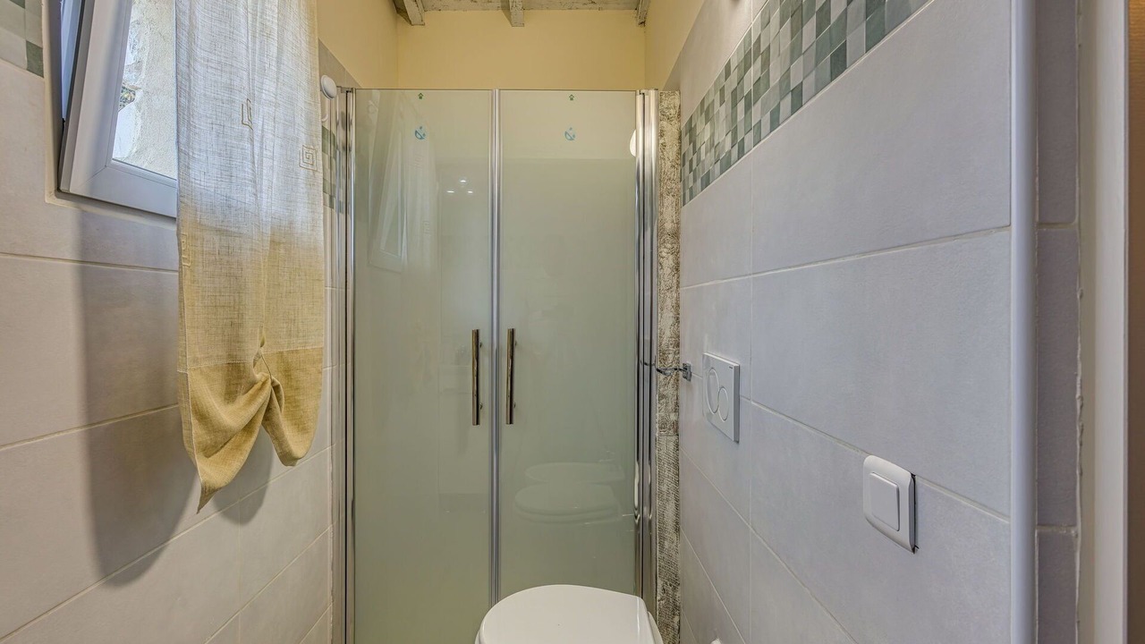 Photo of Bathroom in Saint-Laurent-La-Vernede