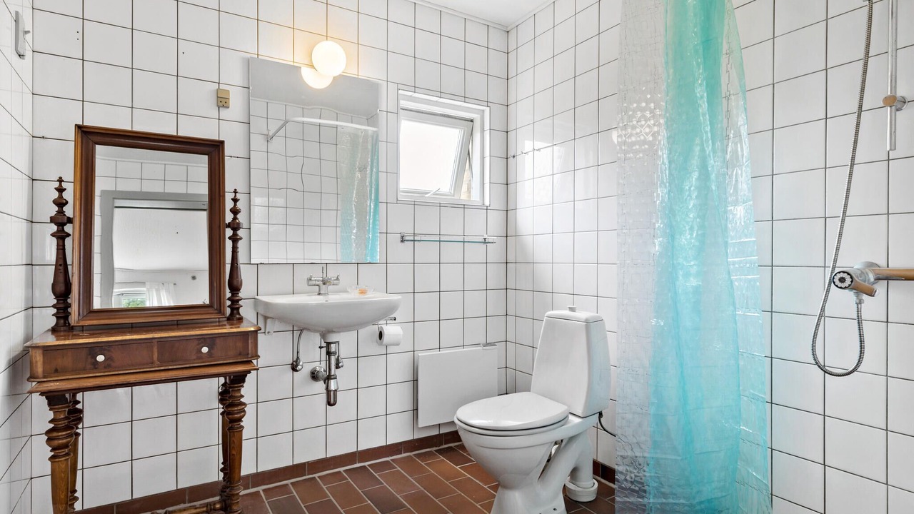 Photo of Bathroom in Nykobing Mors