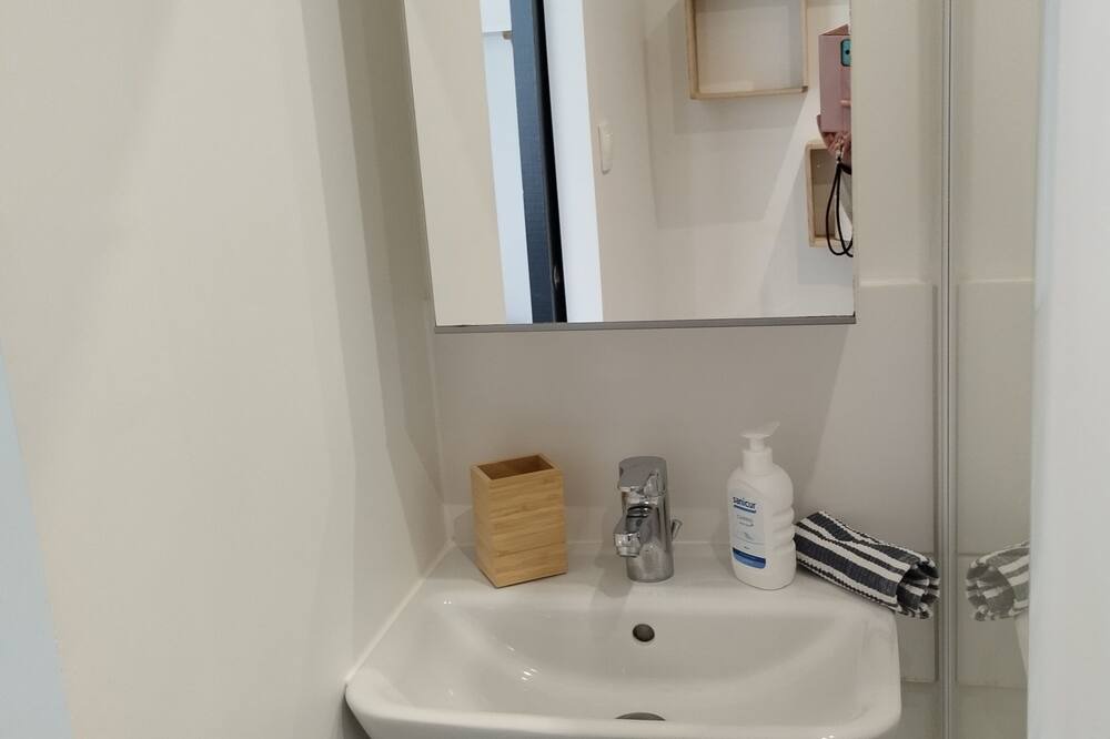 Photo of Bathroom in Saint-Quentin
