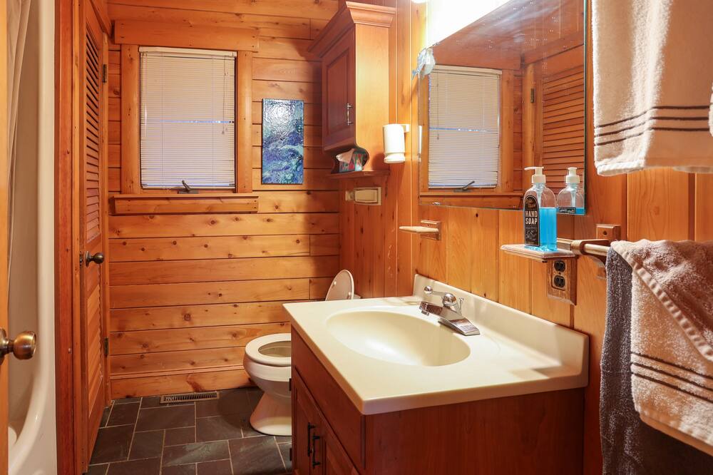 Photo of Bathroom in Natural Bridge