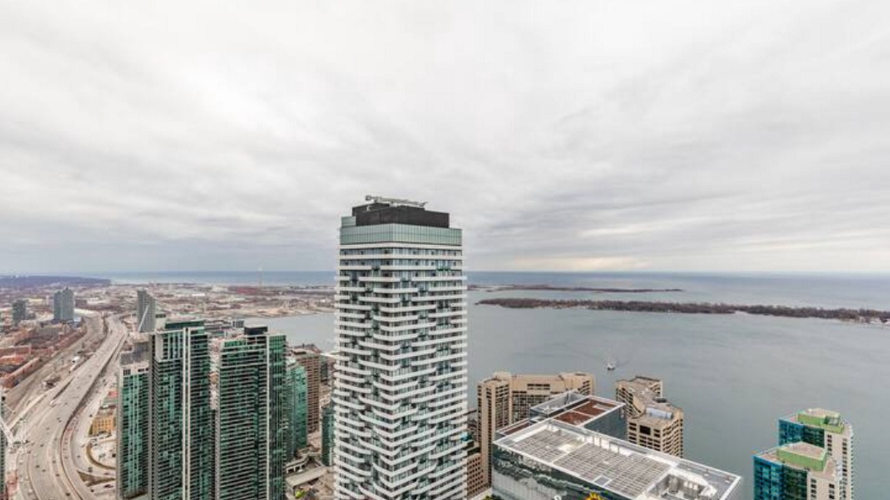 Photo of Bedroom in Toronto Entertainment District