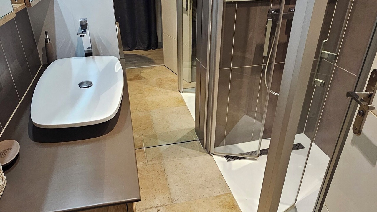 Photo of Bathroom in Eraudiere-Renaudiere