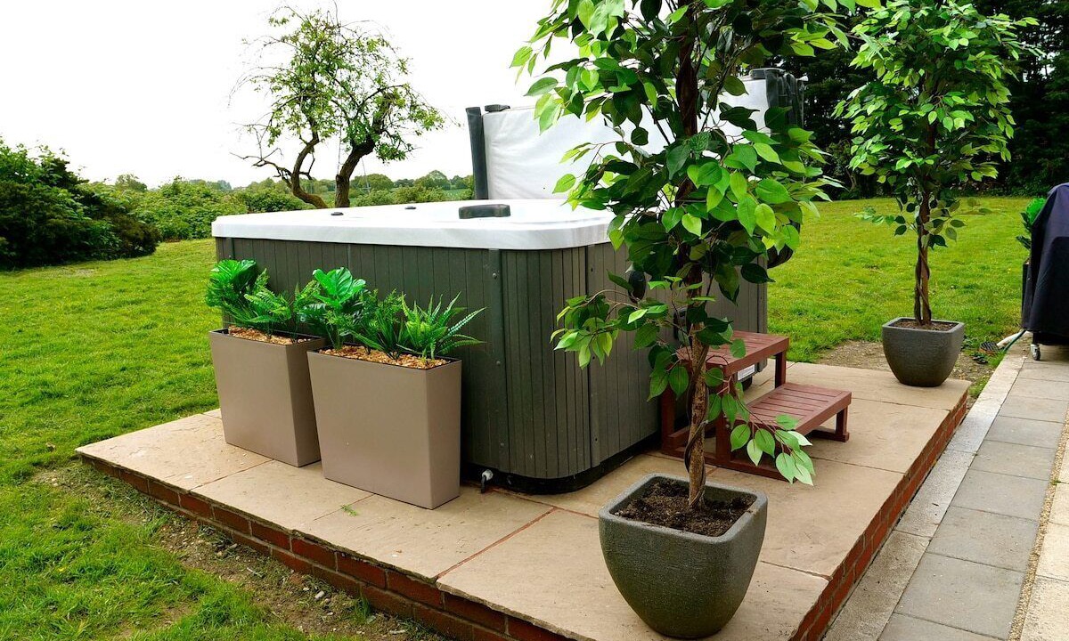 Photo of Outdoor in Howlett End