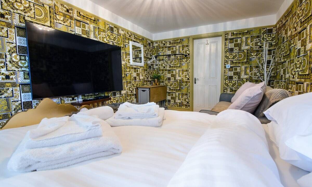 Photo of Others in Howlett End