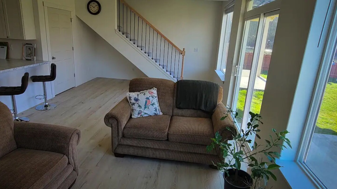 Photo of Livingroom in Cathlamet